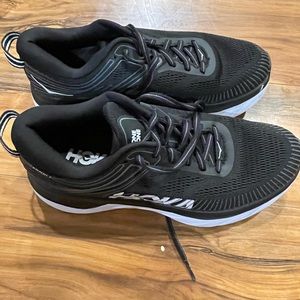 Hoka one one